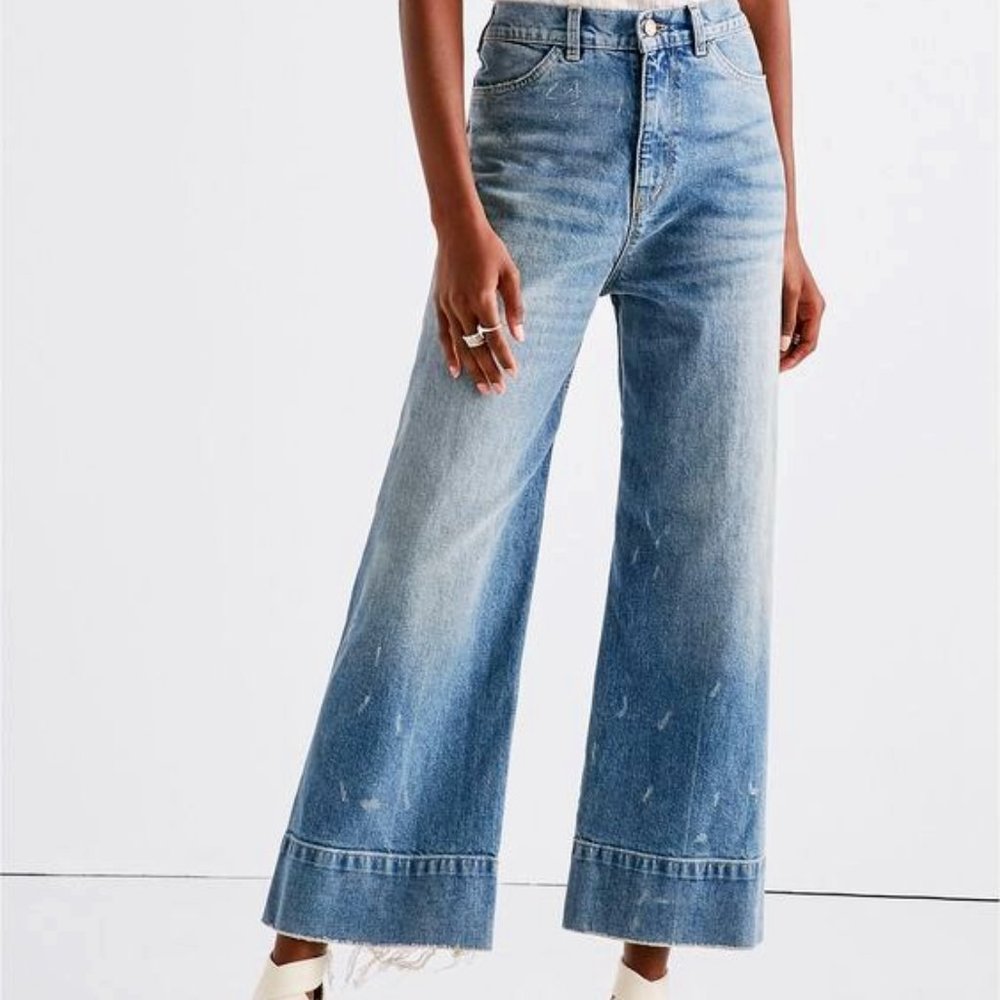 Lucky Brand Light Wash Wide Leg Jeans